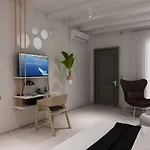 Absolute Mykonos & מלון