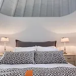 מלון Absolute Mykonos & Mykonos Town