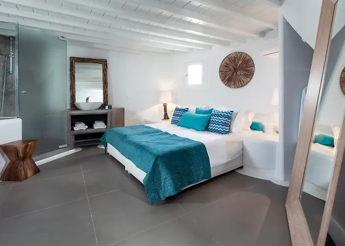 Absolute Mykonos & Ξενοδοχείο Mykonos Town