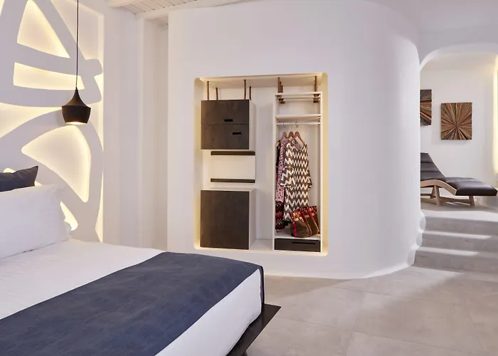 Absolute Mykonos & Hotel 5*